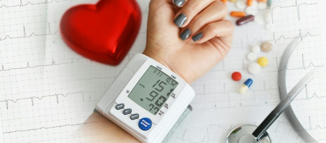 Hypertension : alimentation, médicaments, activité physique, les conseils de médecins qui changent tout
